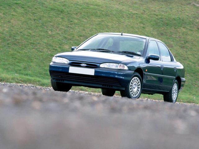 Pare choc arriere ford mondeo 1998